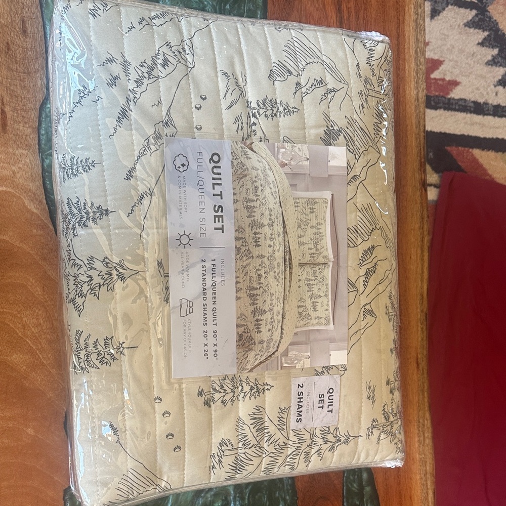 Nature-Inspired Cream Quilt Set